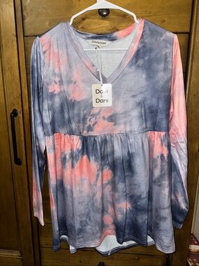 DAVI & DANI Pink and Slate Tie-Dye V-Neck Babydoll Top